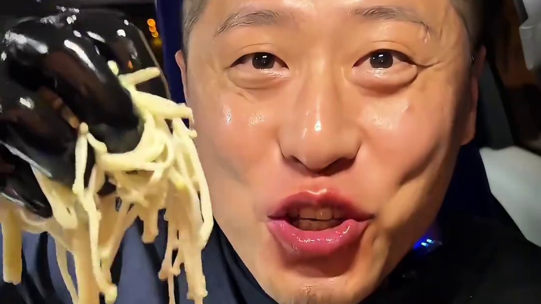 深夜无骨鸡爪太好吃了 #无骨鸡爪 #深夜放毒 #好吃到停不下来 #追剧小零食