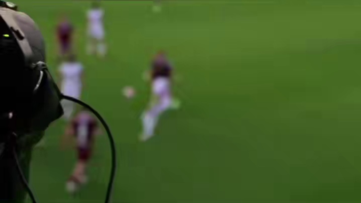 上海海港在这样的场地比赛