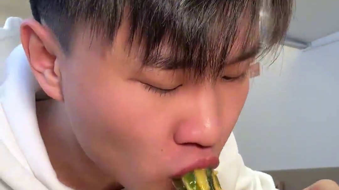 万达金街的刘文祥麻辣烫谁懂！ #黏糊麻辣烫 #万达金街的美食 #谁懂这一口的好吃程度