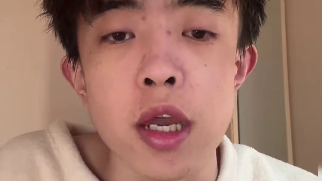 庆祝我们毫无意义的一生 