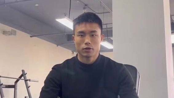 王鑫有非常丰富的对阵泰拳顶级高手的经验，此次挑战耀威猜，王鑫已做了充足的准备！#峨眉传奇 #立体山水