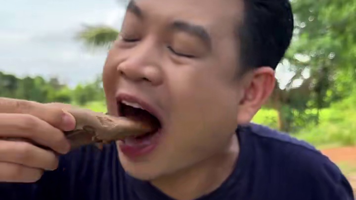 泰国特色牛舌头 #农村美食记录生活 #把家乡的味道分享给大家 #爱生活爱美食 #舌尖上的美食 #东南