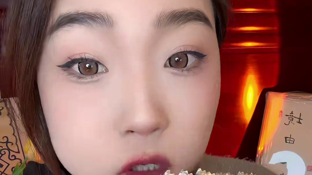 爱威化的姐妹都逃不了这一口！！！五层夹心酥酥脆脆的威化！简直好吃到不行！！！#威化 #妈呀太香了 #