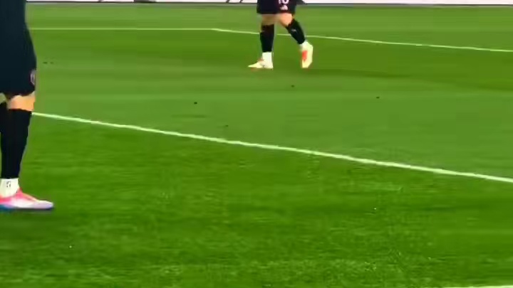 手势回击！阿根廷媒体：墨西哥球迷开场骂梅西