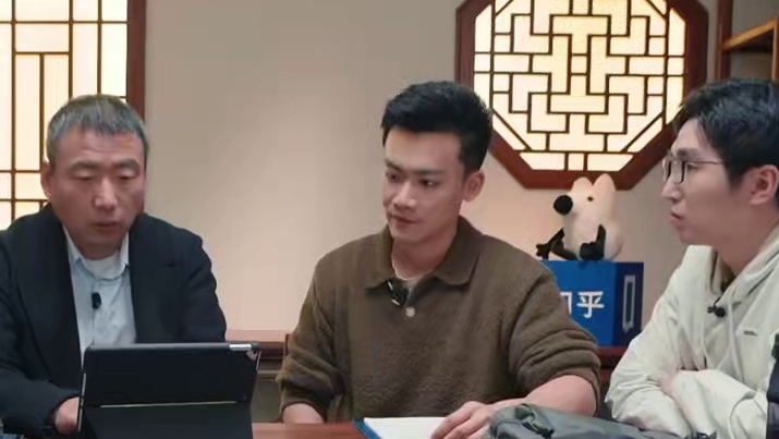 真不敢想新的一年上班用上这AI，直接被带飞，该有多爽啊！   #当中年职场人第一次使用AI  #焕新