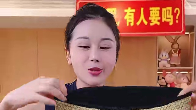 玉希福利【49.9到手一条】三防小黑裤！面料舒适柔软，高腰的设计显瘦显腿长！关键是百搭不挑衣服，需要