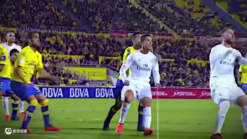 哥们的进球比前锋都多