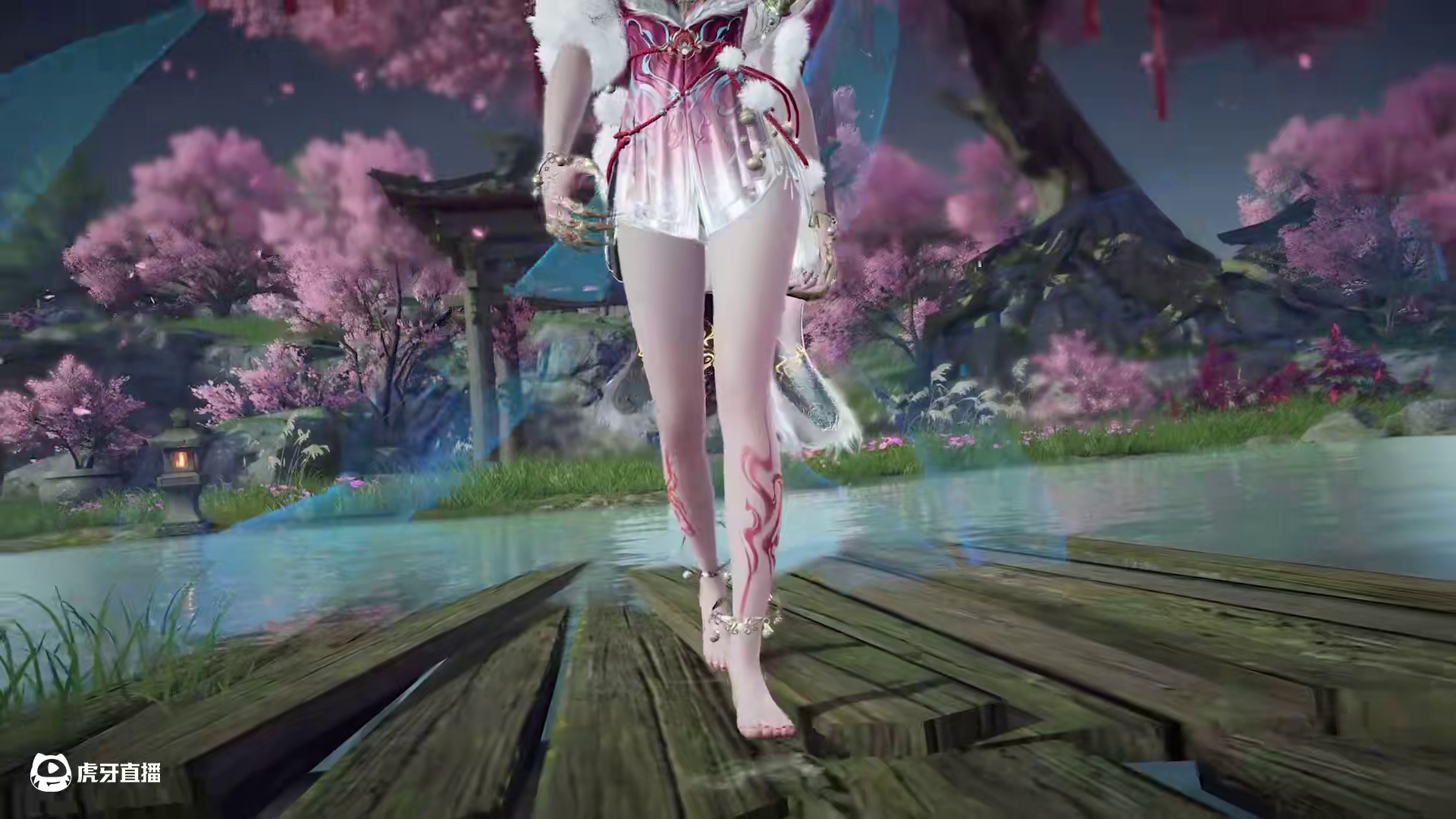 实机演示丨灵狐媚敌心，迷魂定战局！1月27日新英雄玉玲珑即将踏上聚窟洲，玲珑一笑，吉凶难料！控制、恢