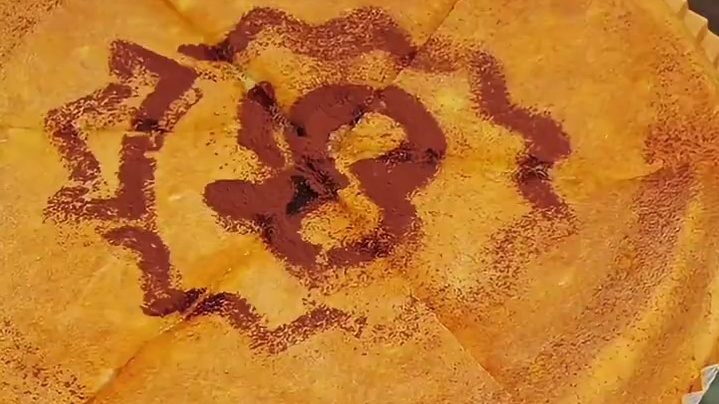 在资中也算洋气一盘了 #榴小奢 #炸弹榴莲披萨 #内江美食 #资中美食 #榴莲披萨 回资中的老乡也能