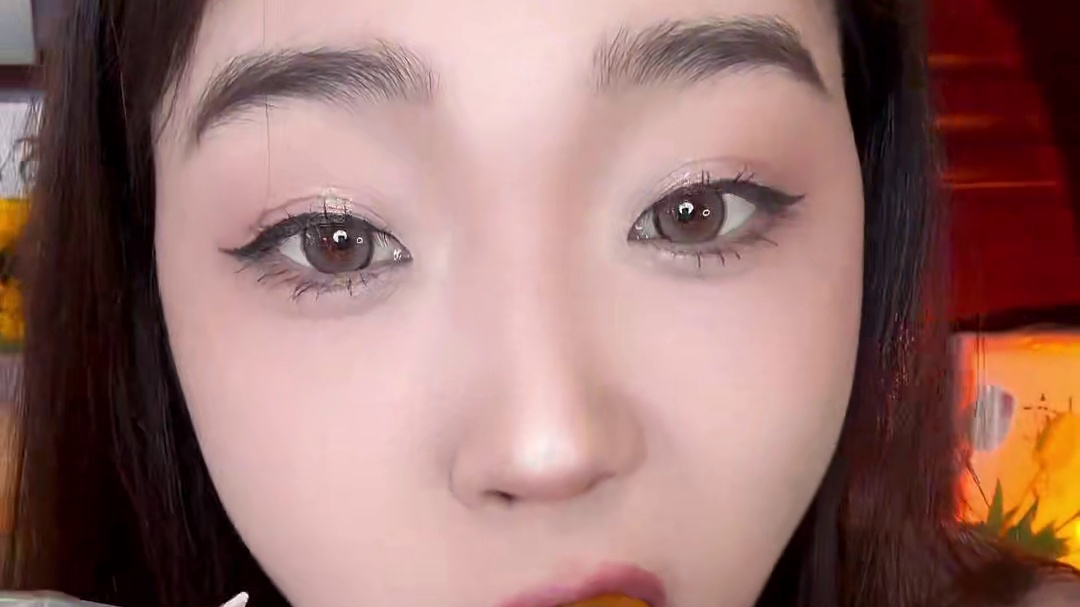 一袋半斤！春节不打烊！而且有不常见的口味！竟然还很好吃！！一点都不奇怪 我妈竟然最喜欢榴莲口味哈哈 