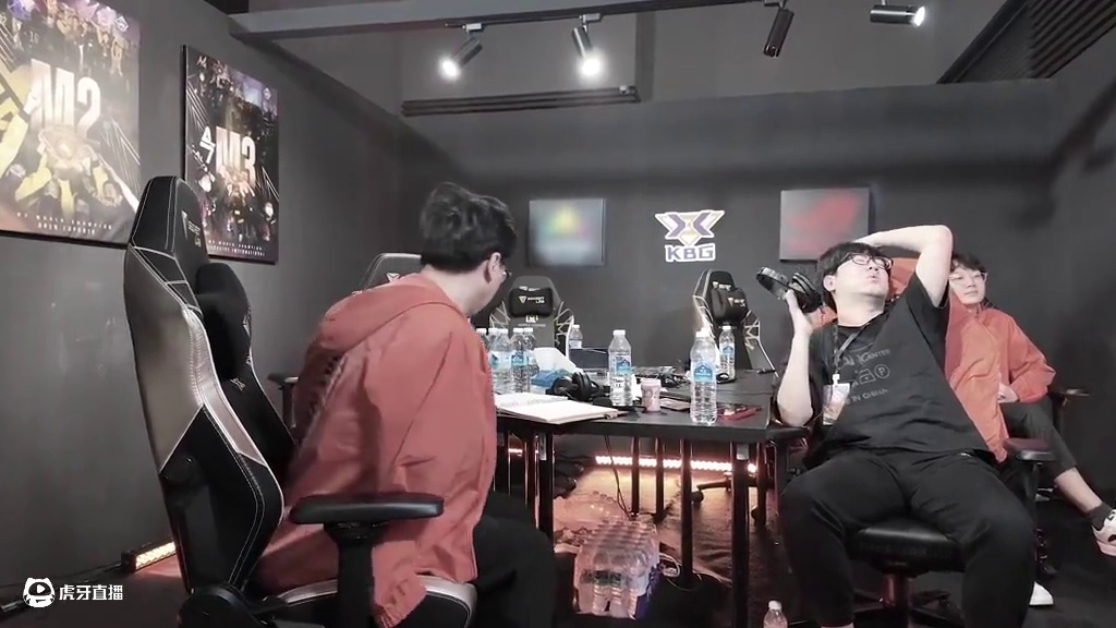 纵使数经坎坷，不改志在云巅——面对强敌，中国电竞选手们从未退缩。如果再有一次机会，他们能做到吗？ #