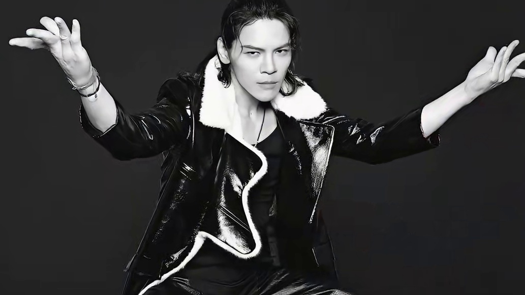 #向佐又man回来了  佐哥下次造型会是啥样的呀？本喵还怪期待的嘞