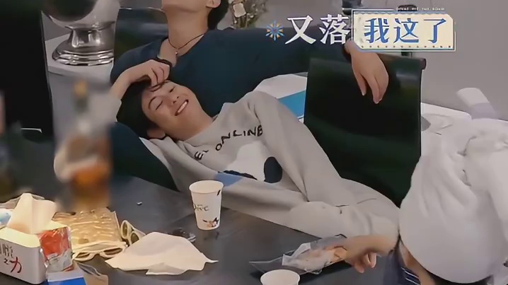 我也是你们play中的一环呗