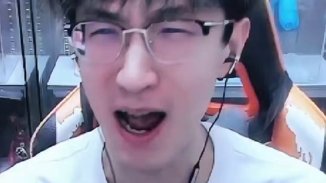 30万的装备就这么出了？这让我咋玩啊！ 