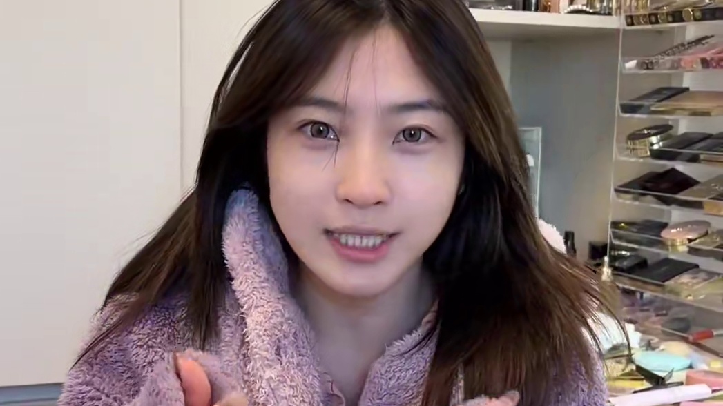 爆改！！挑战一百种风格之蛇系美人 大家觉得这次爆改怎么样…#爆改 #蛇系美人 #拍照 #尝试不同风格