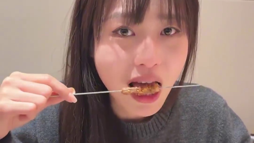 东北烧烤原来是这样烤的？ #东北正宗美食宇宙 #建议普及这一口 #美食带你回家 #给地球村朋友科普一