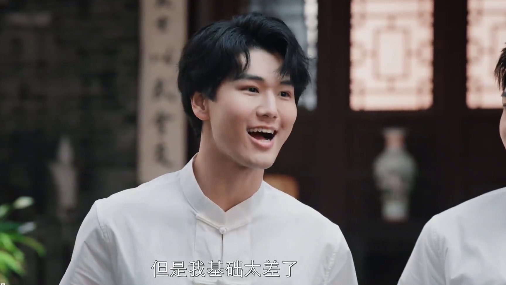 训练进行中众人争宠苏醒醒，苏醒醒与乔清时甜蜜拌嘴