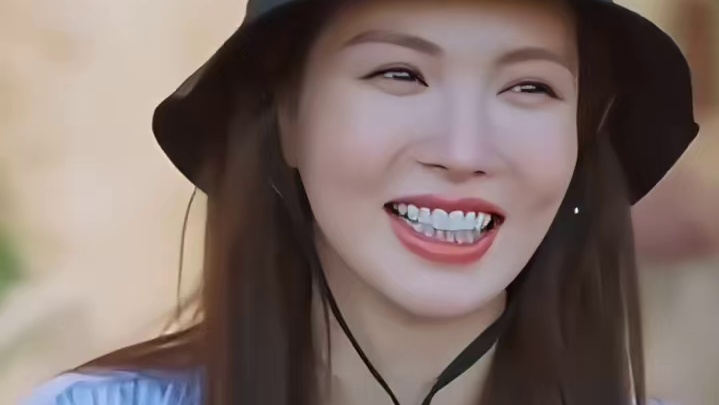 王安宇秒变自动挨打机