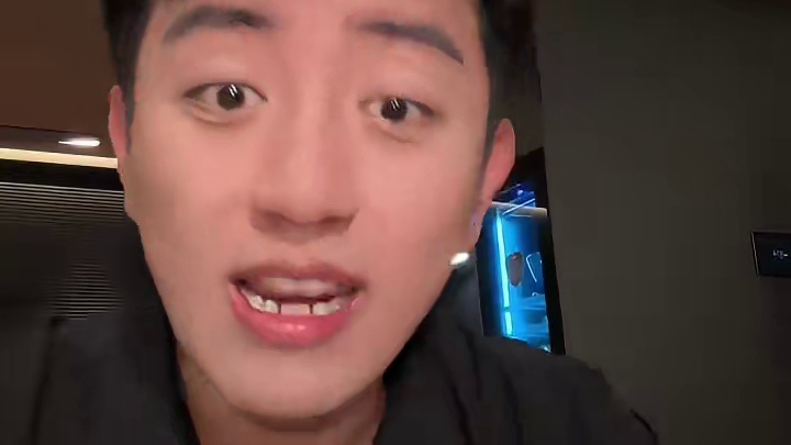 你喝再多苦咖啡，都不如……………………………………