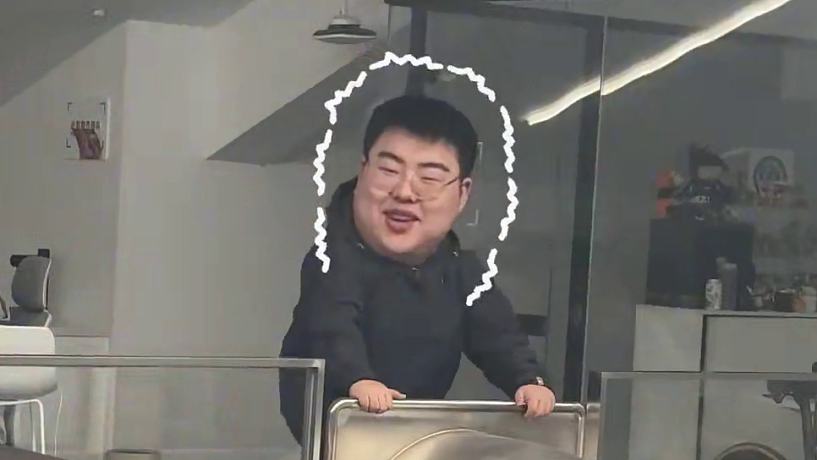 基地安排一下滑梯 #重慶狼隊影視颶風夢幻聯(lián)動 #影視颶風 #狼隊小胖