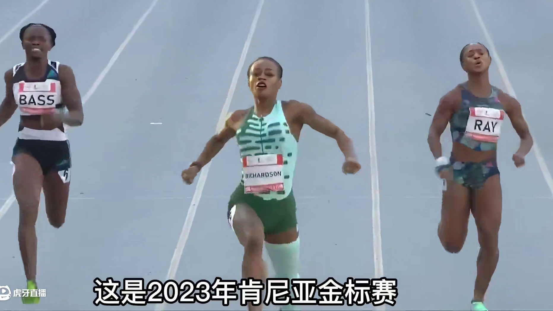 最夸张的放水方式，大麻妹张开双臂放水30米轻松夺冠