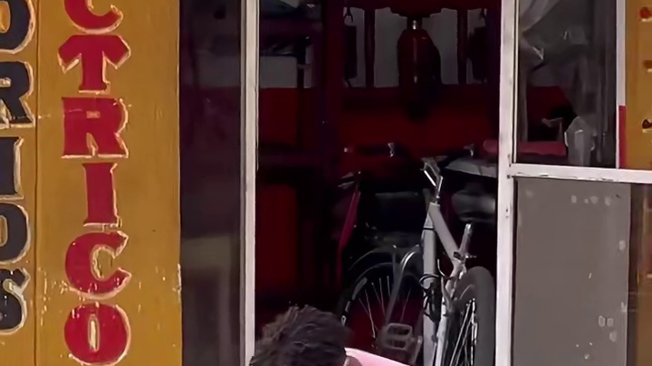 炫！老外恶搞懵到对方大脑空白