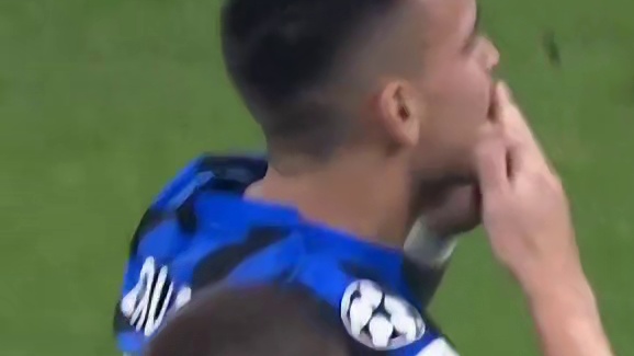 我罗劳塔罗！ 轻松戴帽连续五场破门