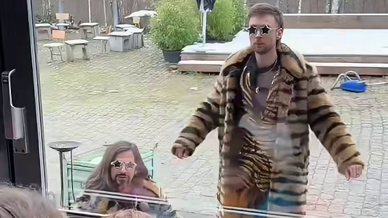 超神老外恶搞笑到笑到晕厥 (2)