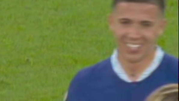 踢就踢吧怎么还爆装备？