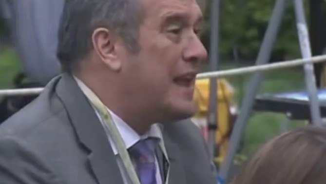 真是个糟糕的记者