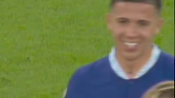 踢就踢吧怎么还爆装备？