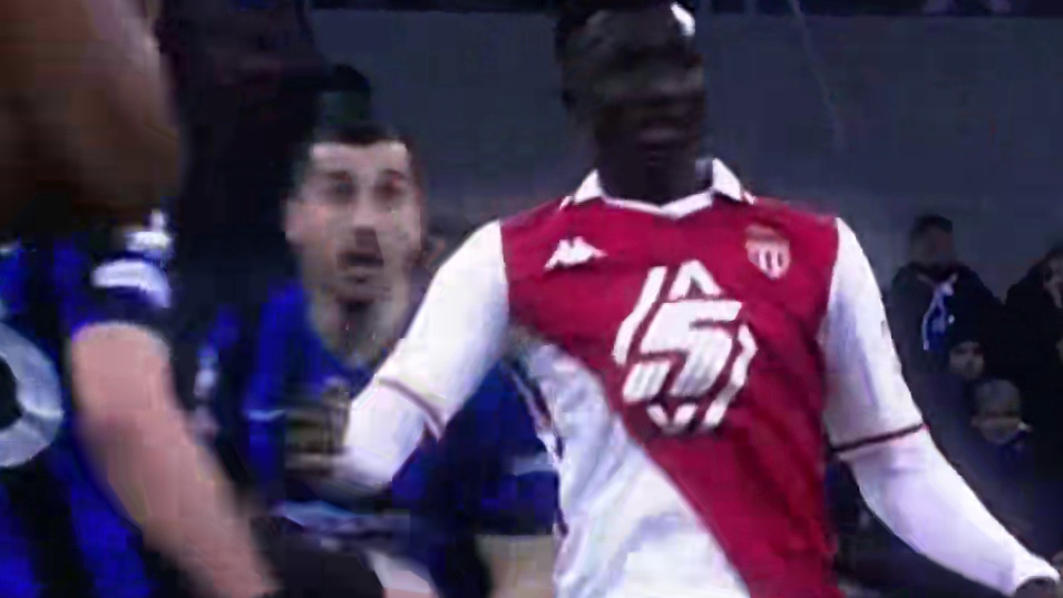 这是蝰蛇专武带给我的自信