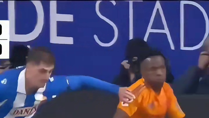 太秀！维尼修斯马赛回旋人球分过