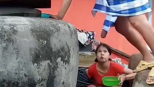 整蛊笑到颜值都崩坏