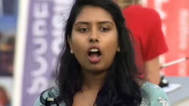 嚯哟！笑到冒险精神不敢尝试像胆小鬼