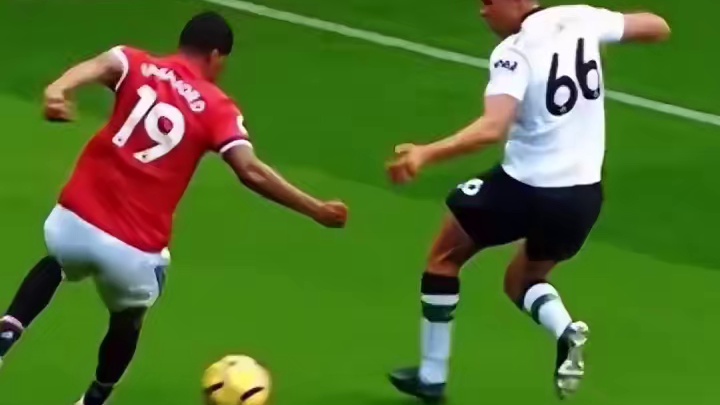 罗马诺消息！曼联前锋拉什福德租借加盟维拉！