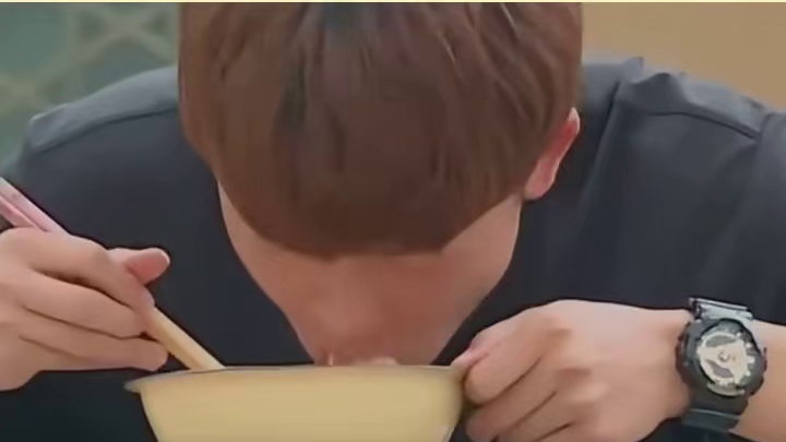 以为是穷凶没想到是极饿