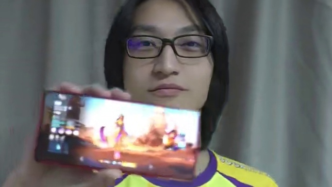 秀出你的本命英雄——职业选手们的拿手绝活都有哪些？是时候get一个新年上分利器啦~#决胜巅峰全球电竞