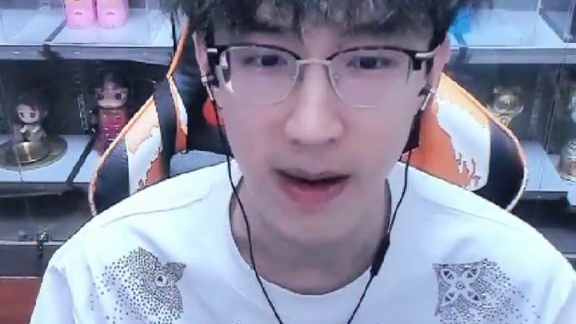 又第一了！你蔡哥是真要强 