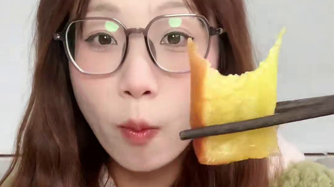 vlog｜宅家躺平的一天！现在两眼一睁就是追剧 #记录真实生活 #春节假期的生活vlog #好好吃饭