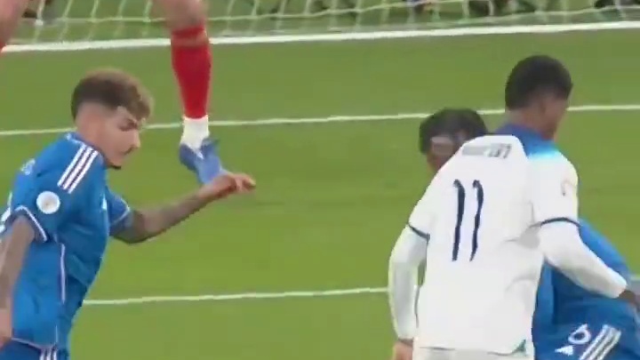 “少年，别再迷失在灯红酒绿。”