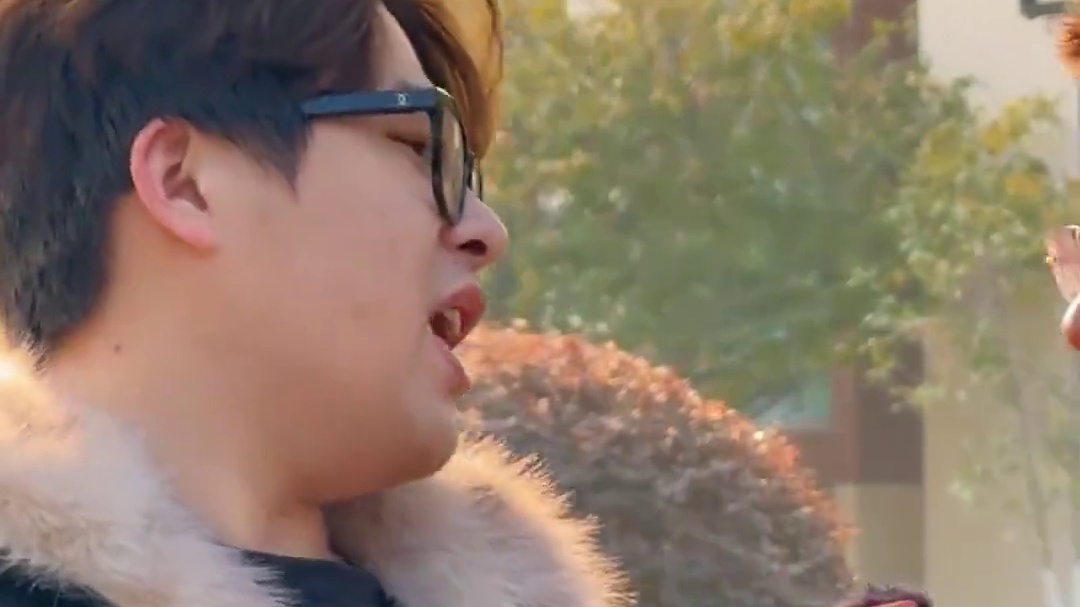 小伙自己车打复活赛？找我体验东瀛战神GTR！最后居然… #街头挑战 #GTR #日产