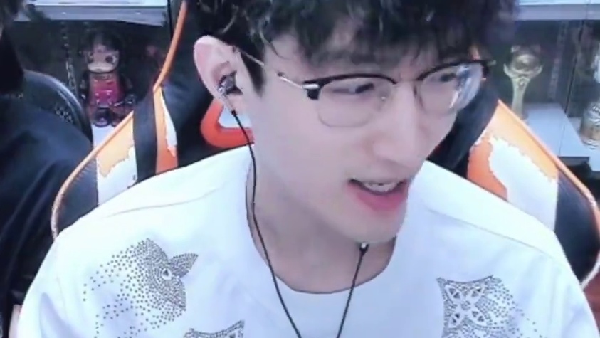 这还用比？降维打击来了！ 