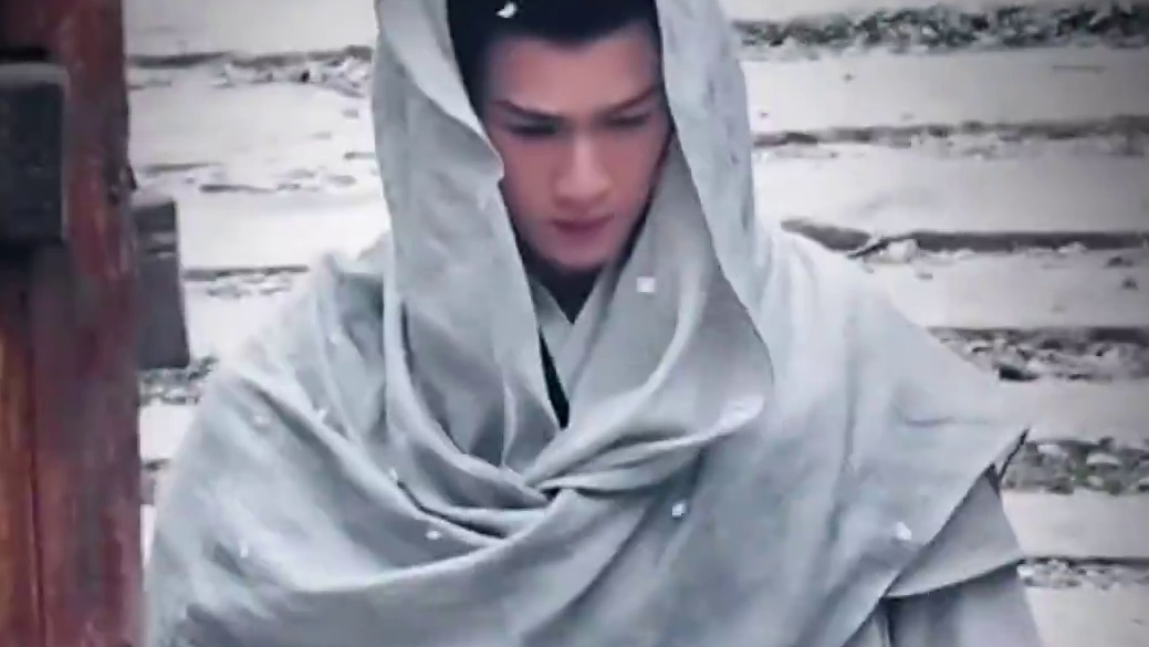 #李昀锐冰湖重生雪景路透 这雪景和他的适配度，像极了小说男主走出来了！！#李昀锐