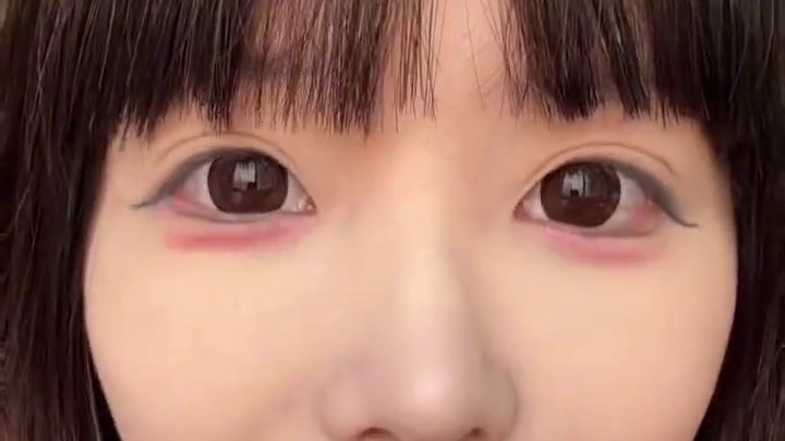 普通人学顾茜茜上定妆意外爆火，当事人：没什么手法就随便拍拍
#定妆