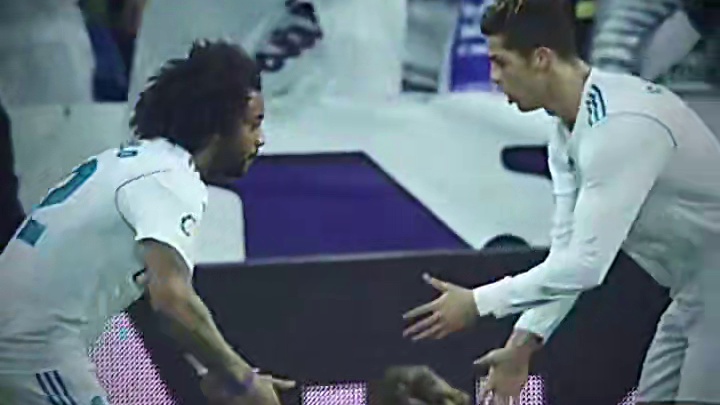 “在这一刻他是否会想起当年那些美好的时光” #C罗 #马塞洛