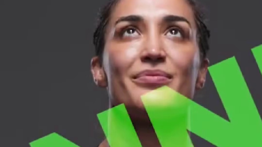 众格斗大腕对#张伟丽vs苏亚雷斯 做出预测，究竟胜负几何，答案明天#UFC312 揭晓！