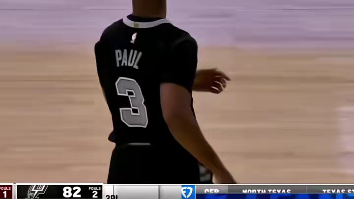 快船这什么防守，5个人看着老保罗自投自抢