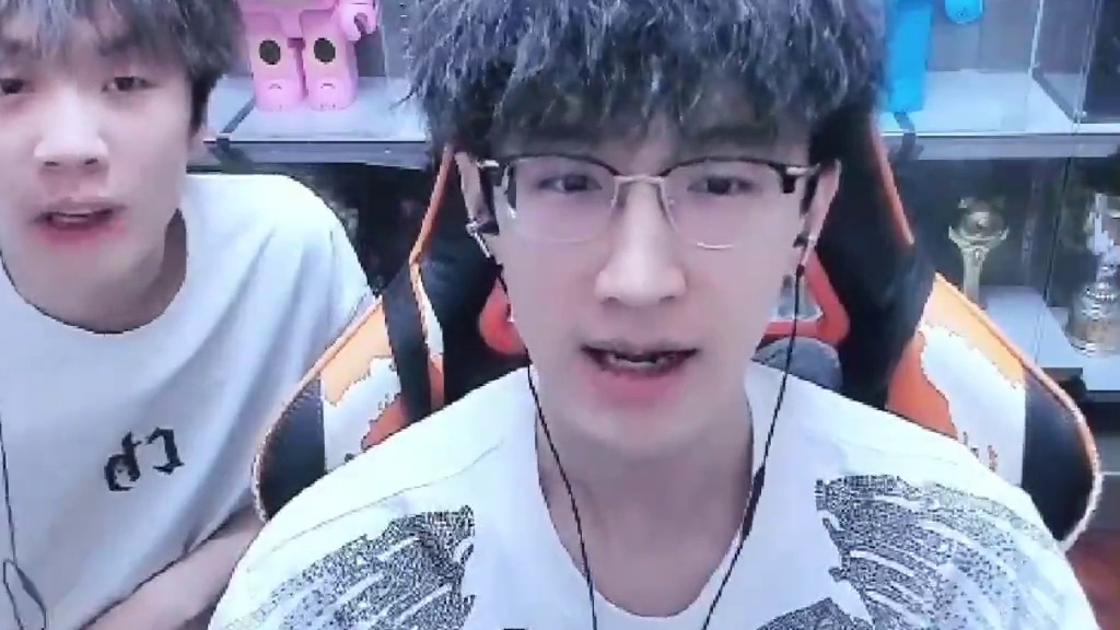 端游皇城之巅这么做那能对吗？ 