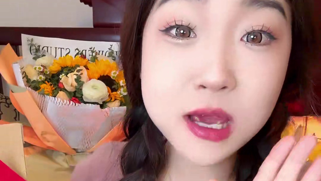 600g 大约100个左右哦！真的很划算！配料干净当个小零食都很划算！#零食推荐 #黑芝麻丸 #黑芝